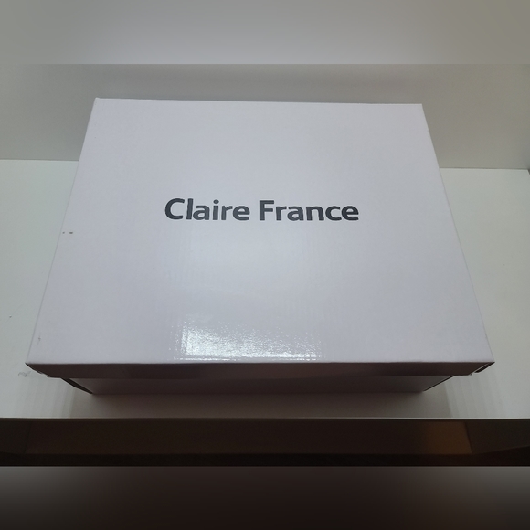 Claire France Leather Ankle Booties - Picture 7 of 7